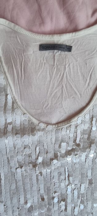 Дамска рокля в бяло тип потник с паети