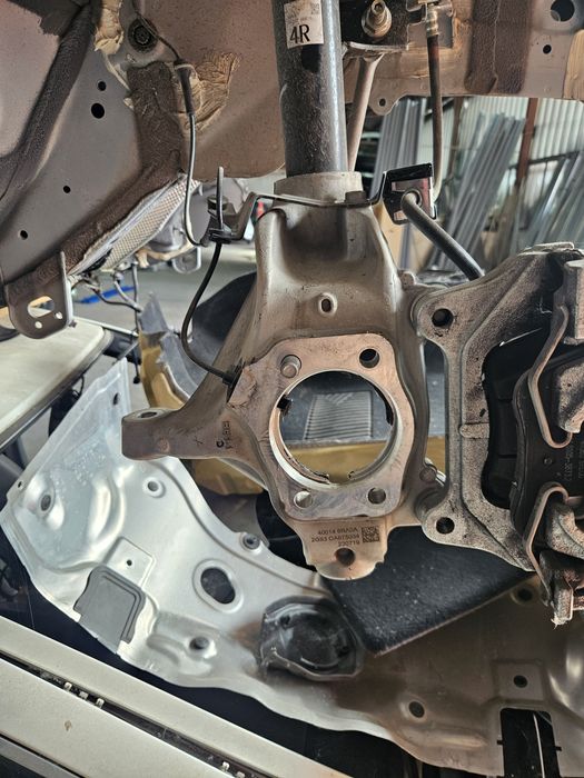 Ляв/десен шенкел за Nissan X-trail/Rogue