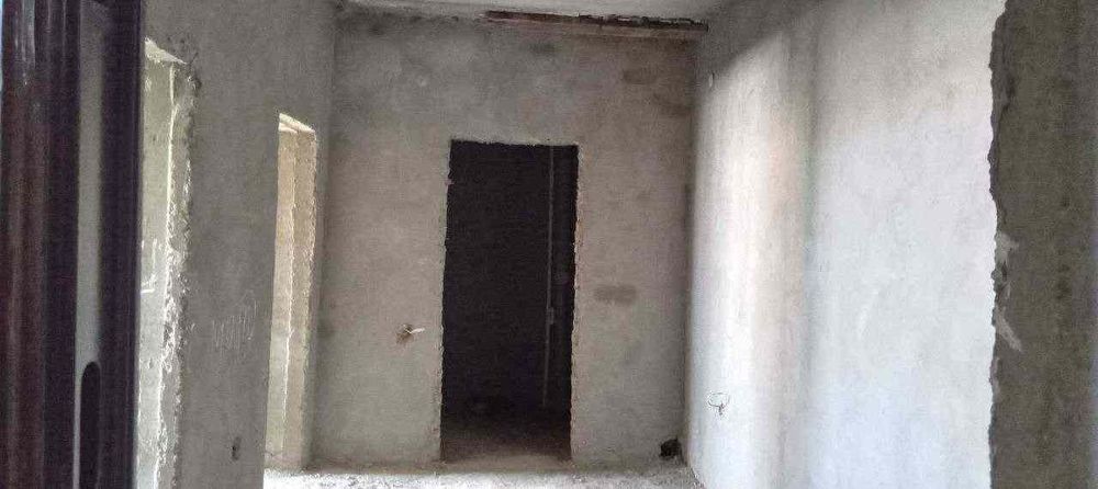 Янги курилган домдан уй сотилади