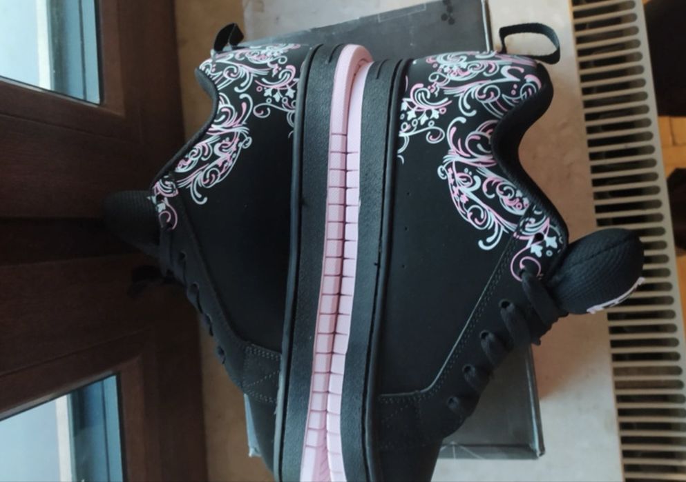 DC SHOES marimea 38