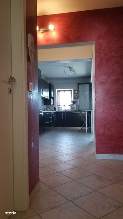 cv 113 Victoriei, apartament 3 camere decomandat
