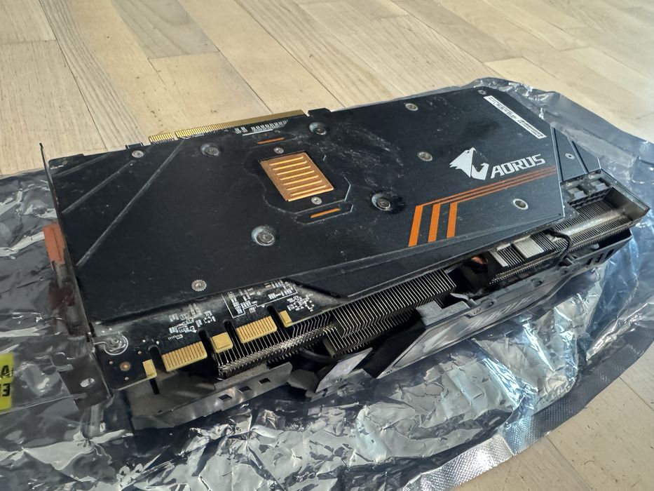 Видеокарта Gigabyte GTX 1080 Aorus 8G