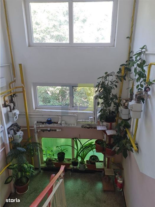 3 camere cu centrala in Craiovita-comision 0%