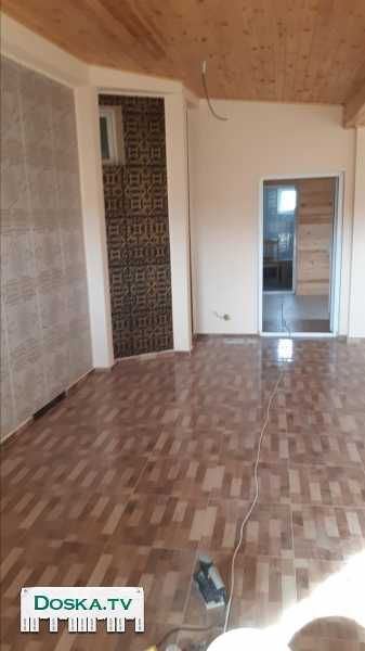 Триетажна къща в Бяла