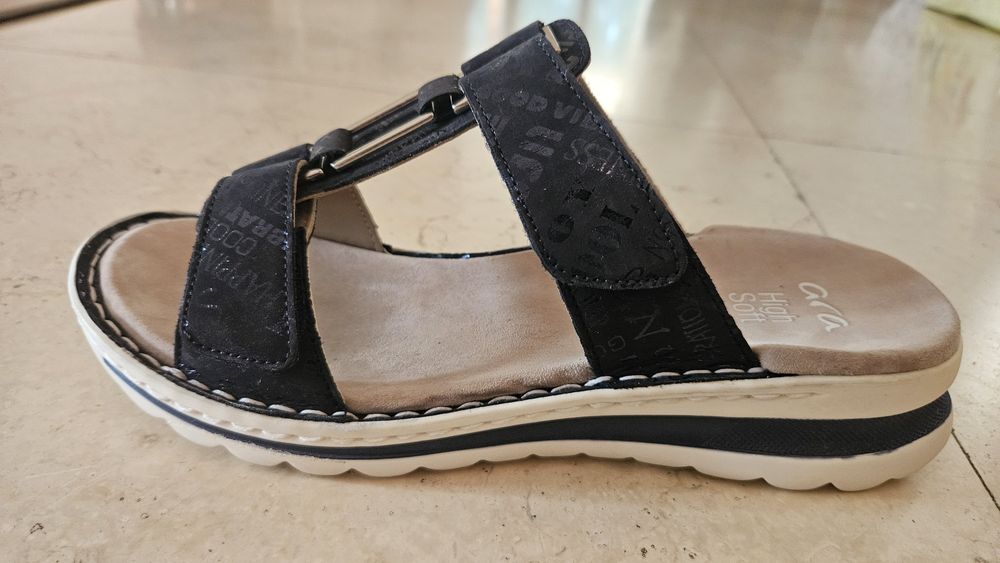 Летни дамски чехли