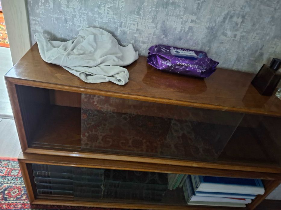 Продаётся книжные полки