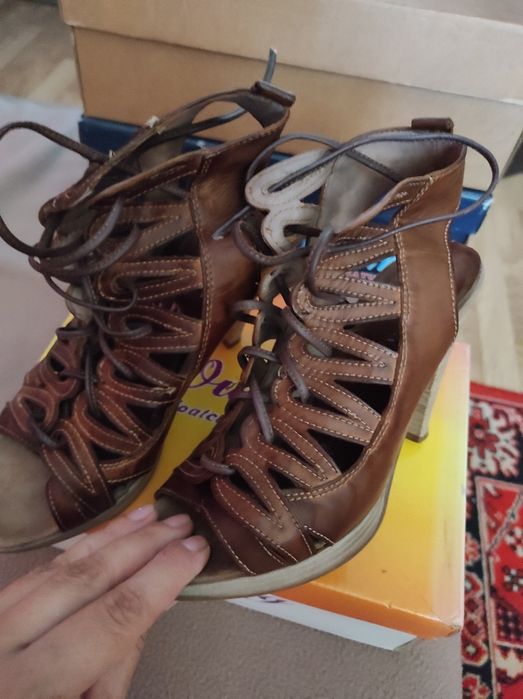 Sandale piele naturala nr 37