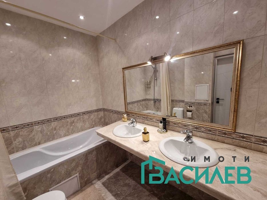 Продава се Многостаен апартамент в София, Център - 159 кв.м за 2310 €/кв.м - Снимка #8