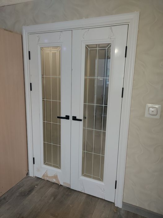 Установка Дверей