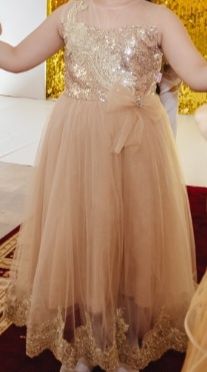 Новогодние платья