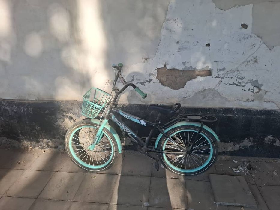 Велосипед сатылады бахасы келсимли