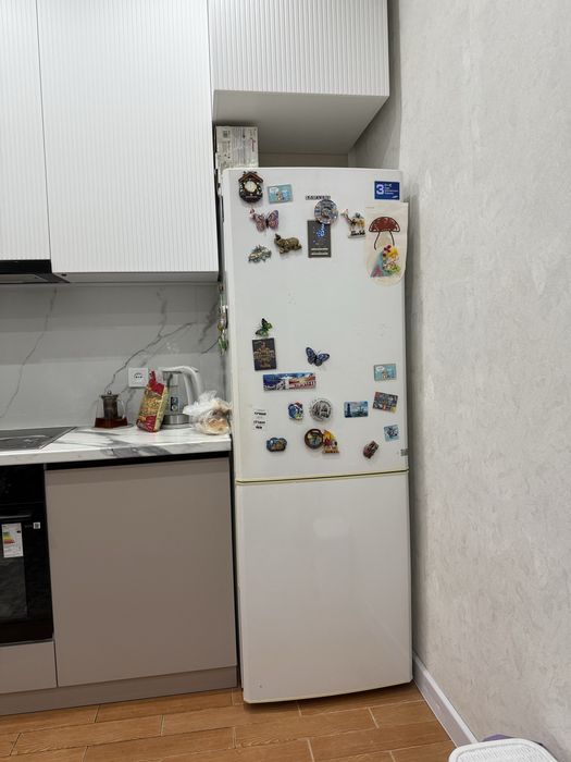 Продам холодильник samsung