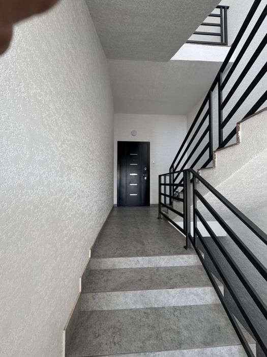 Shofayzda joylashgan yanggi qurilgan pod klyuch uyimni sotaman