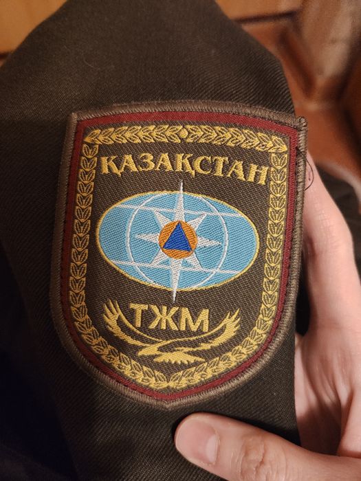 Китель с брюками