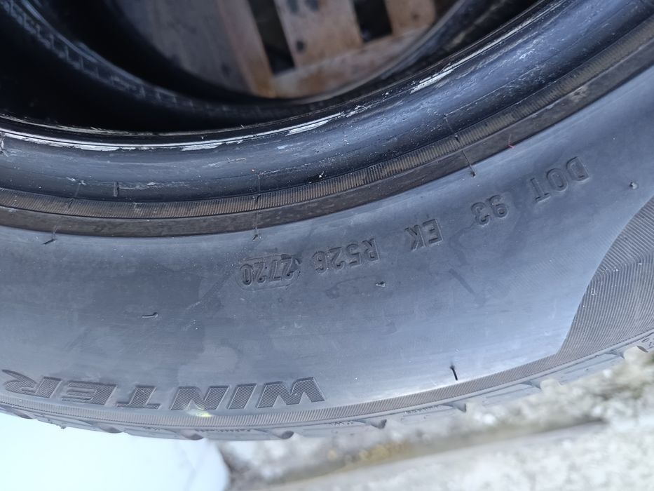 235 55 R 17.PIRELLI Дот 2720