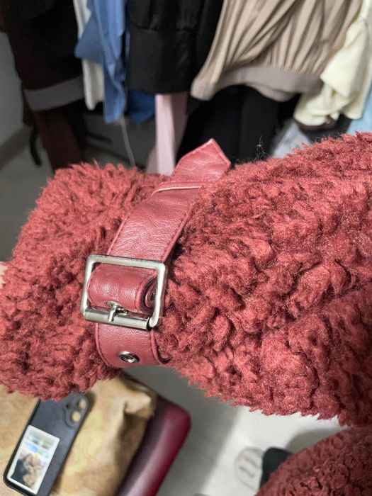 Продаю демисезонную тедди куртку