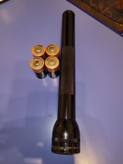 Фонарик MAG-LITE