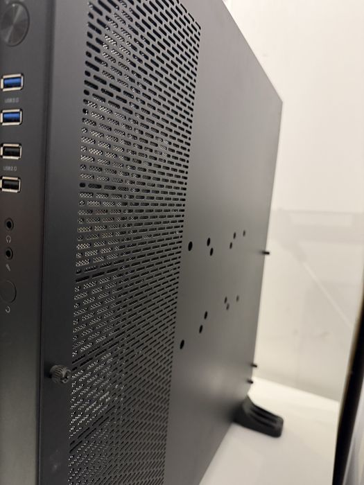 Корпус Thermaltake Core P5