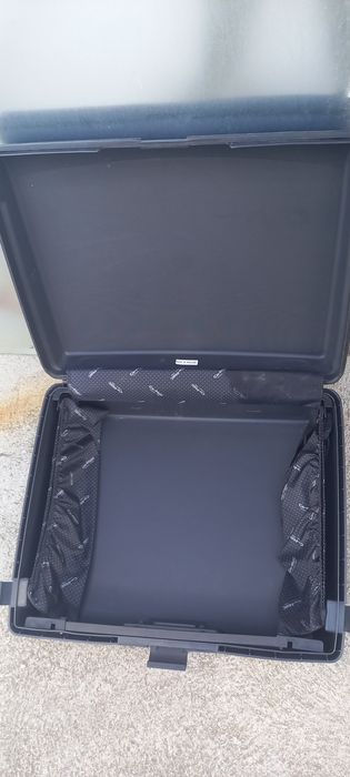 Куфари за дрехи и багаж