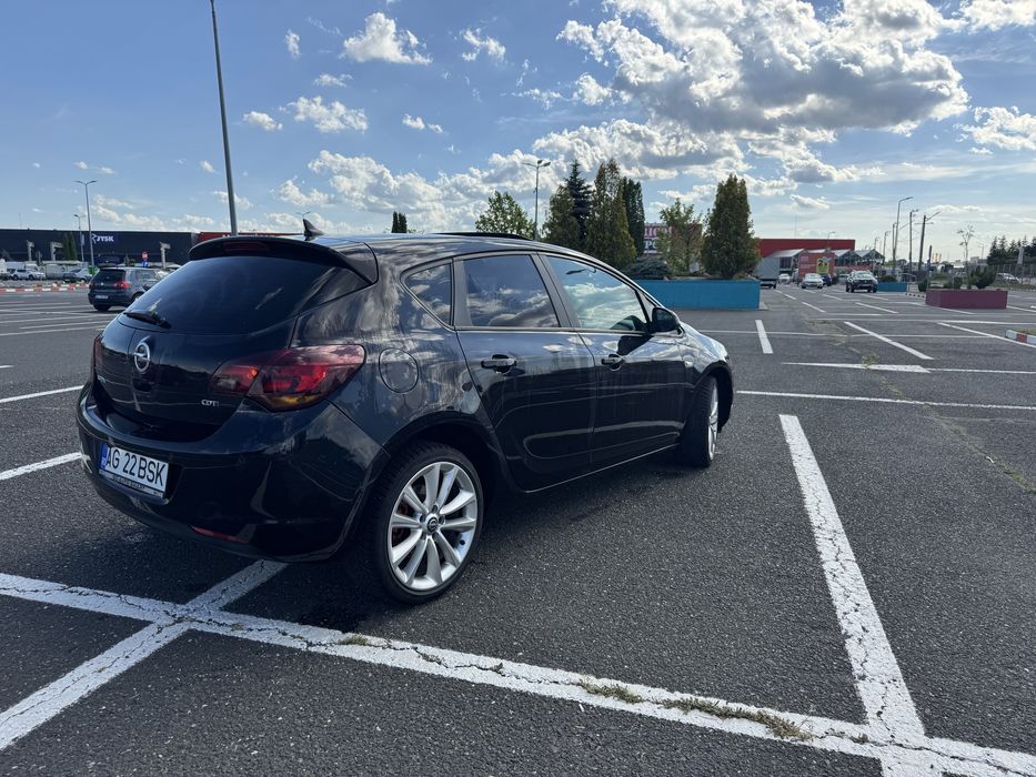 OPEL Astra 2011 — imagine 3
