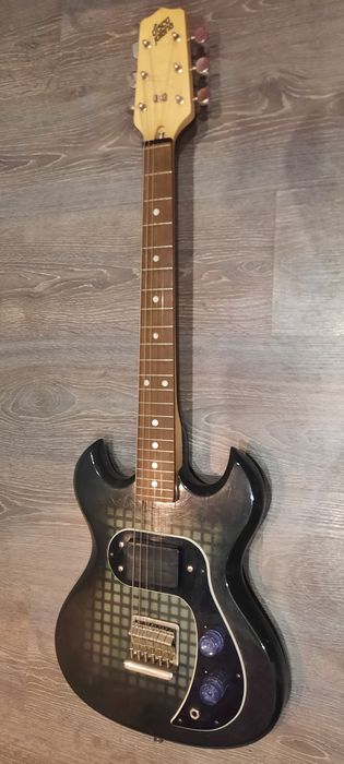 Продам Электро-гитару