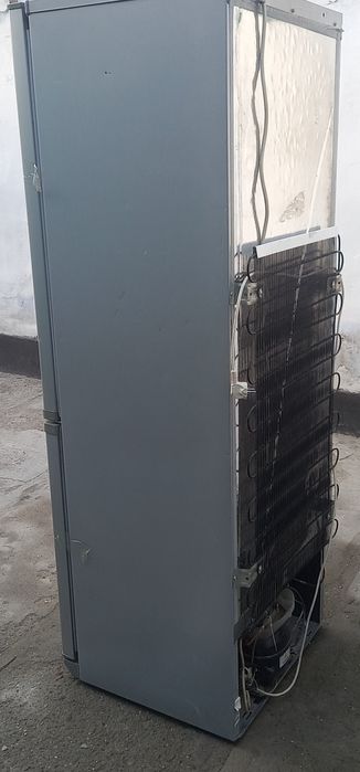 Продам нерабочий холодильник