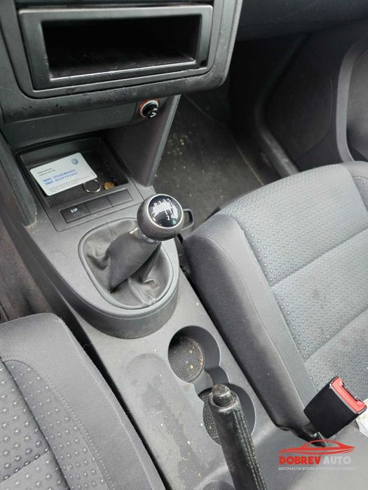 **САМО НА ЧАСТИ*** VW Touran 2.0tdi, ръчни скорости, ляв волан