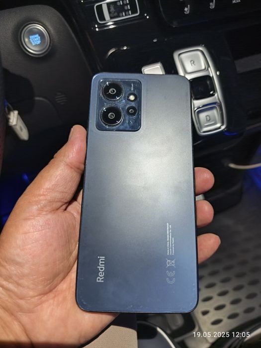 Xiaomi 12 Редми 12