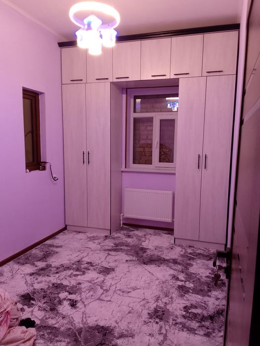 Yangi ğishtli domdan 2 qavat 2 xonali  kvartira sotiladi  47mkv.