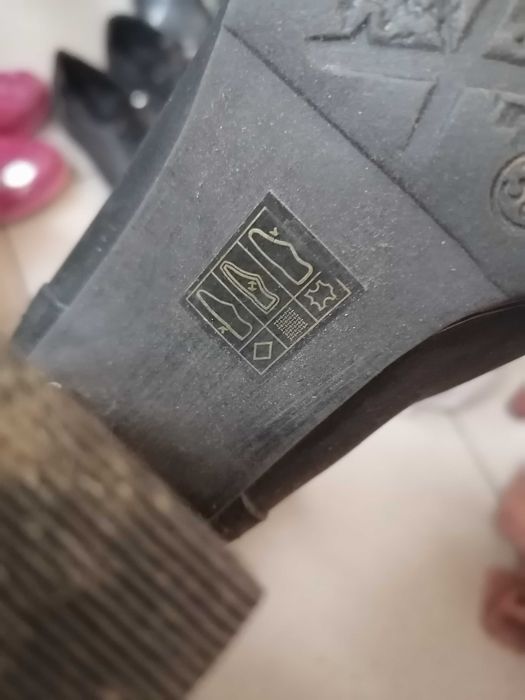 продам женские сапоги