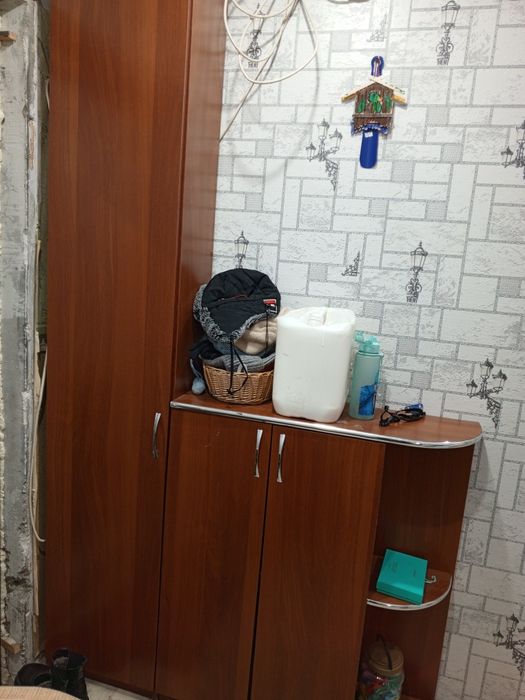 Продаётся шкаф и обуыница для прихожая