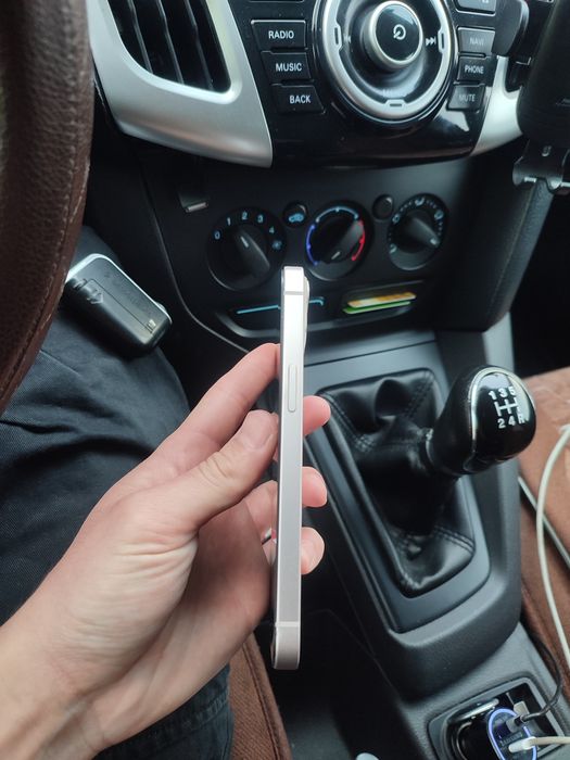 Iphone 13 128gb не включается