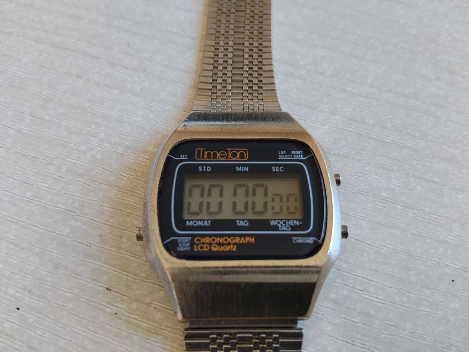 Лот ретро часовници Buletronic и Timeton
