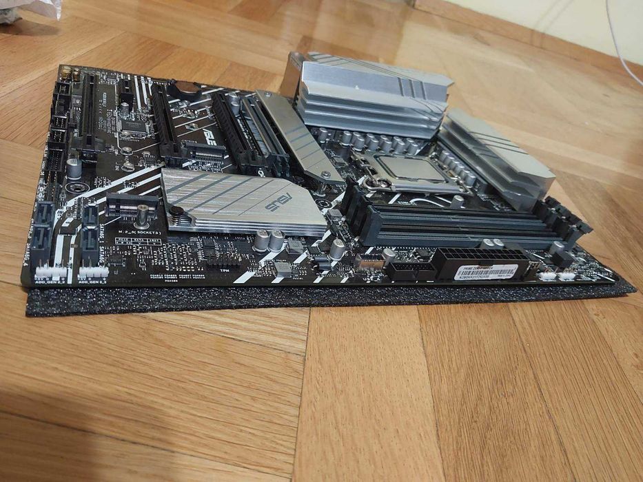 Intel Core i9 12900K + Asus Prime Z690-P Wi-Fi D4