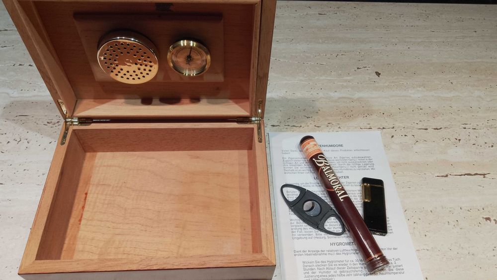 Humidor Trabucuri Premium + CADOU