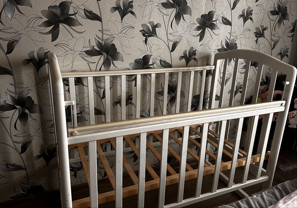 Продам кроватку детскую