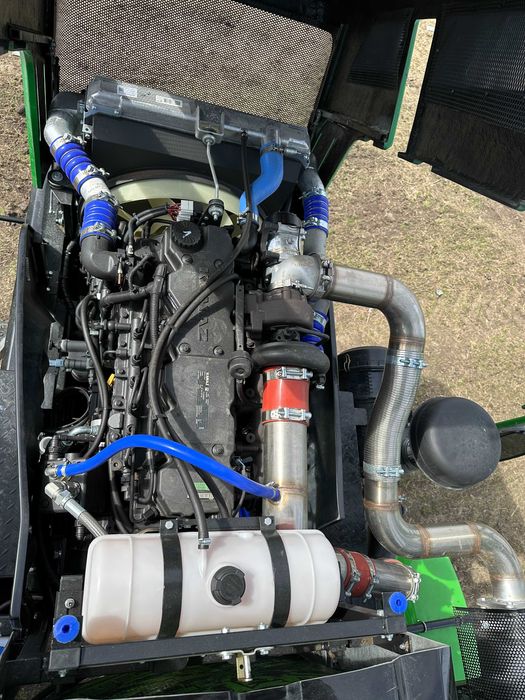 Барс ОС-4000 Самоходный опрыскиватель