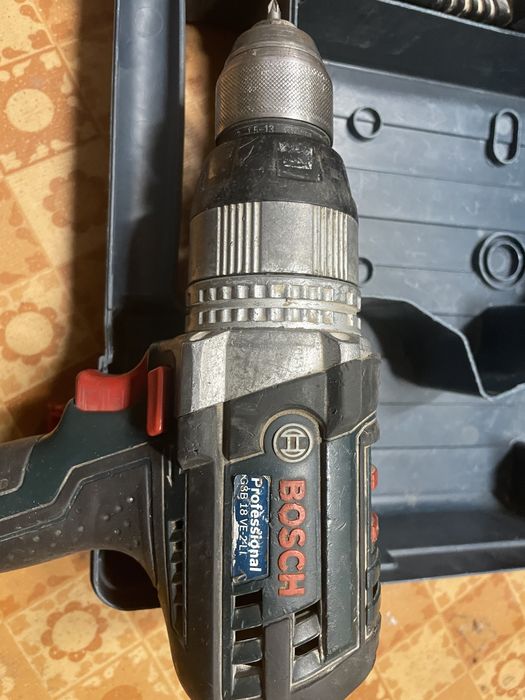 BOSCH GSB18VE2Li - ударен винтоверт + 3х1,5Ah батерии AL1820CV зарядно