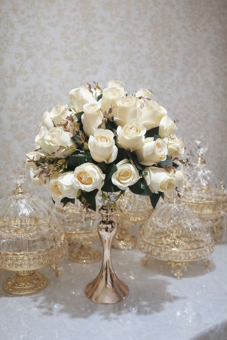 Sun'iy gullar dekorativ