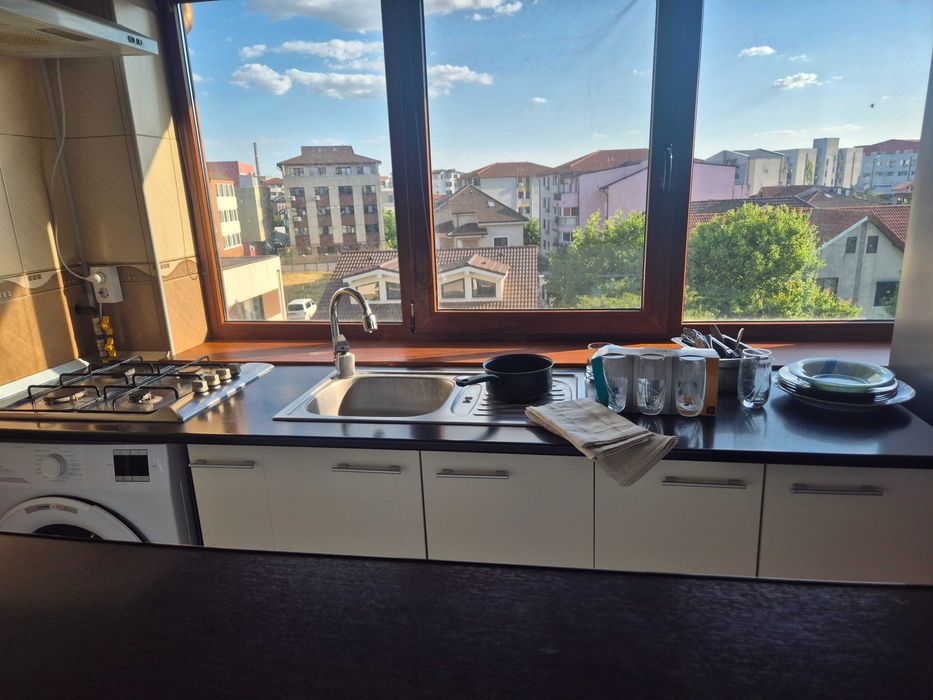 Ofer apartament 2 camere spre închiriere in Constanta