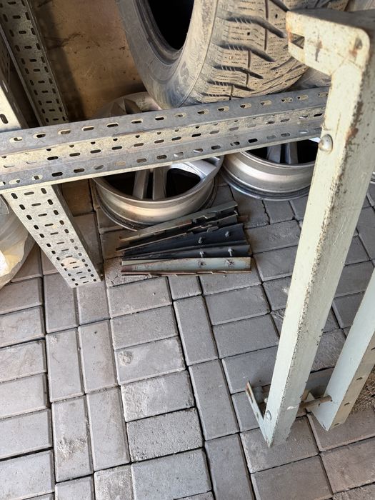 Продам кровать железный