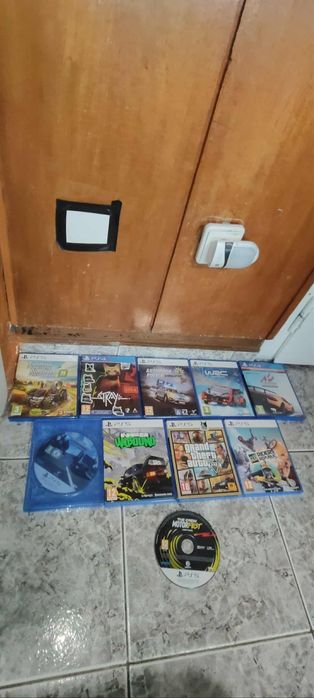 Продавам  7 игри за Плейстейшън 5 и 2 игри за Плейстейшън 4