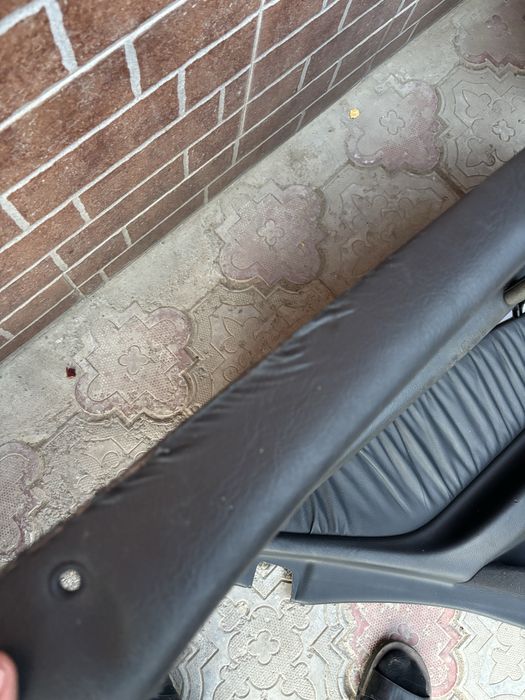 Дверные обшивки w210