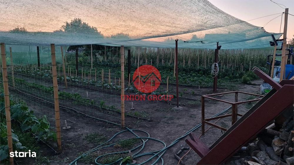 Casa Batraneasca in Topraisar cu Teren de 1711 mp si Deschidere 42 ml