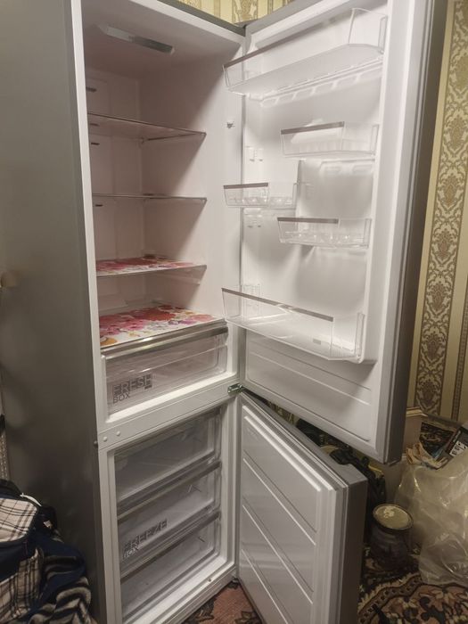 Midea xolodilnik sotiladi