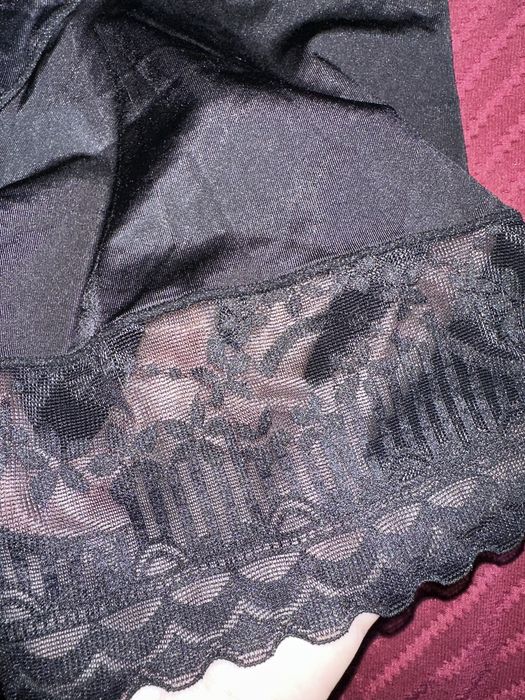 Оформящо и стягащо бельо, М