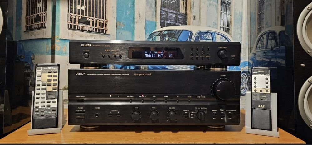 Muzica la amplificator statie Denon PMA 880 R