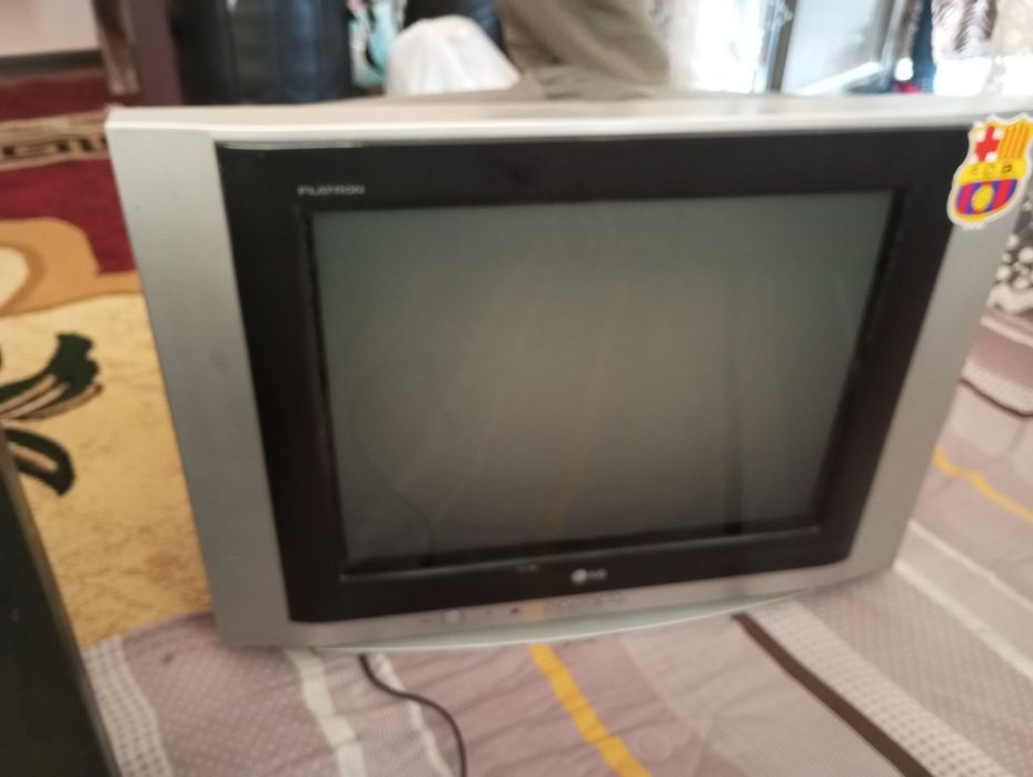 Срочно продаётся телевизор LG