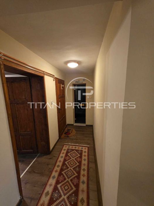 Триетажна къща в Цигов чарк