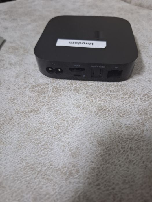 Apple tv model A1469 cu telecomanda